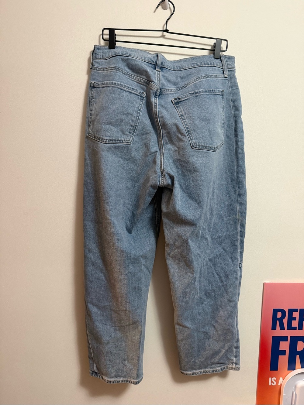 Old Navy High-Rise Barrel Leg Light Blue Denim Jeans - Picture 3 of 3
